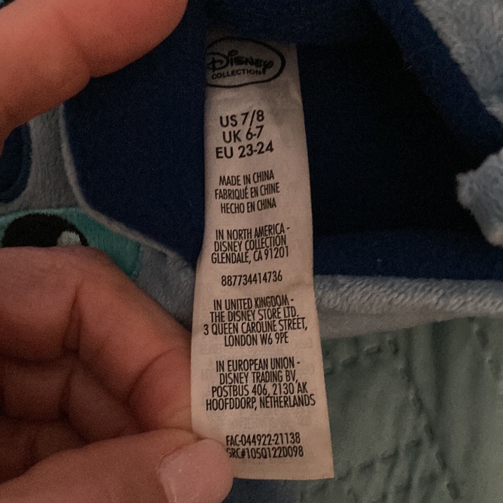 Disney’s Stitch slippers - Picture 6 of 6